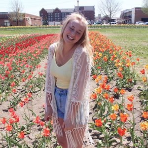 Meet your Posher, Ally